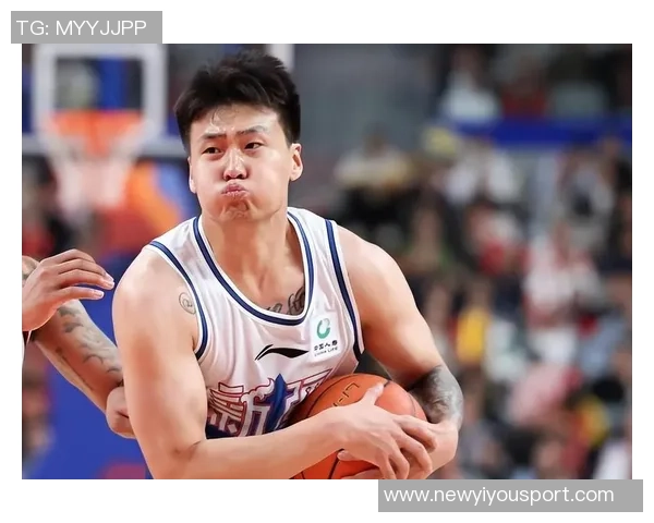 翟晓川与赵睿方硕共赏王楚钦比赛现场气氛热烈嗓音嘶哑尽显激情